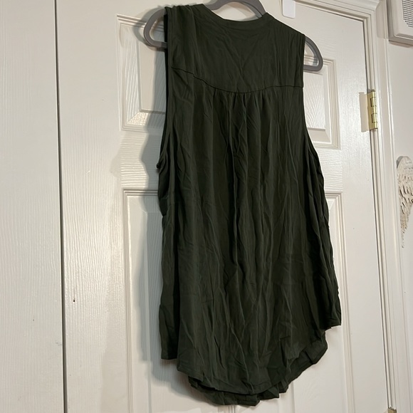 NWT Torrid green sleeveless button down top shirt tie bow collar 2X - Picture 9 of 9